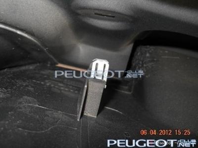 peugeot-club.net - на чём держ обш.jpg