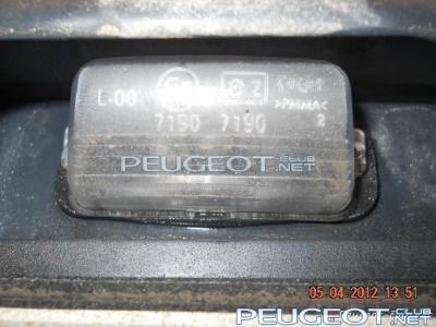 peugeot-club.net - плафон.jpg