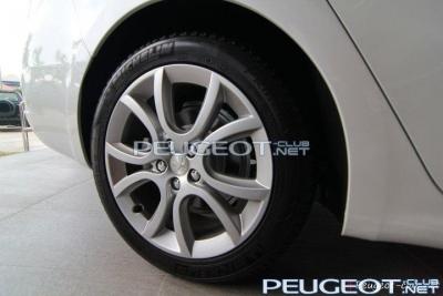 peugeot-club.net - Style 07 18 01.jpg