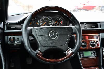 f593201s-960.jpg
