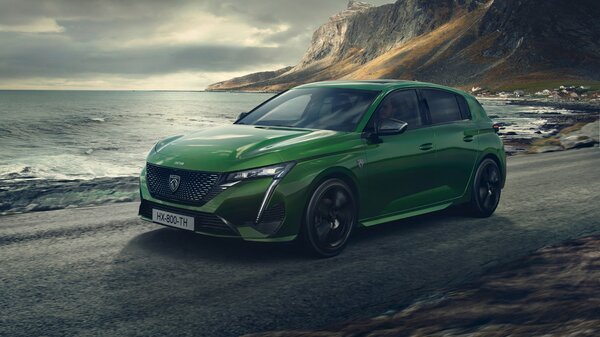 peugeot_308_hybrid_2021_5k-5120x2880.jpg