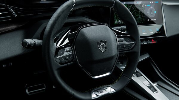 peugeot_308_hybrid_2021_9-5120x2880.jpg